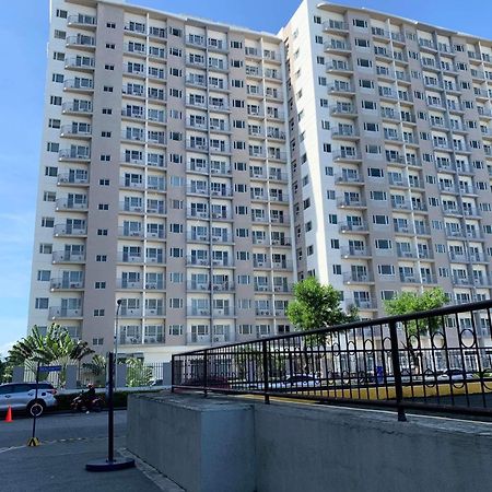 Las Piñas South Residences מראה חיצוני תמונה
